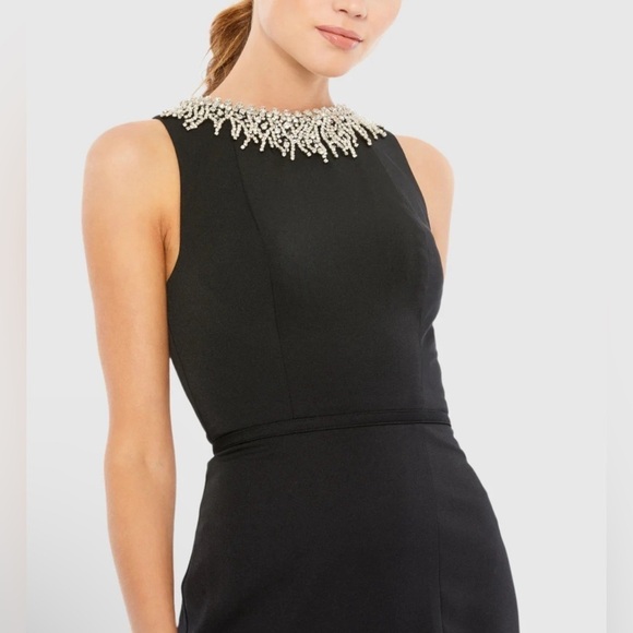 Mac Duggal Sleeveless Rhinestone Collar Column Gown size 12 new sold out size! - Picture 3 of 13